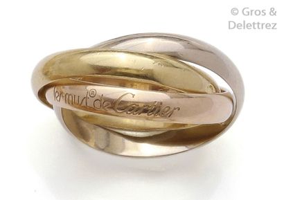 CARTIER «?Trinity?» - Bague trois anneaux en or de trois de couleurs. Signé Cartier....