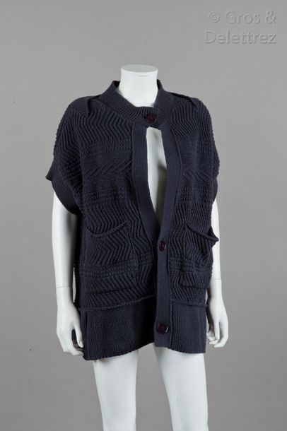 null Stella Mc CARTNEY - Collection Pre-Fall 2008 

Cardigan en maille fantaisie...