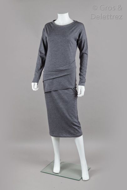 null Brunello CUCINELLI circa 2013

Robe longue en jersey de laine et élastine gris,...