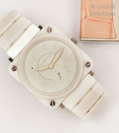 BELL & ROSS «BRS 98» - Bracelet-montre en acier et céramique blanche, boîtier carré,...