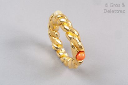 CHANEL Collection prêt-à-porter Printemps/Ete 1990 Large bracelet jonc cordage en...