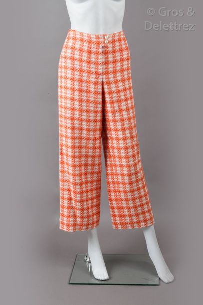 CHANEL Collection prêt-à-porter Printemps/Été 2001 Pantalon ample en tweed dans les...