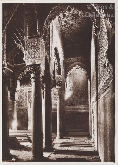 null Photo Félix

Maroc, 1910-1930.

Marrakech. Cigognes. Remparts. Palmeraie. Mosquée....