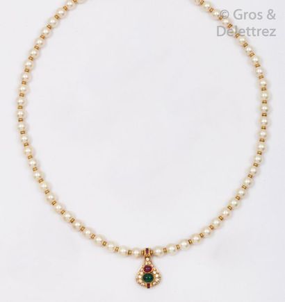 null Collier de perles de culture japonaises Akoia alternées d’intercalaires en or...