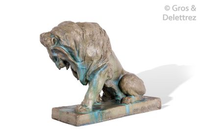 Paul JOUVE (1878-1973) et Manufacture Émile MULLER à Ivry Lion assis

Sculpture en...