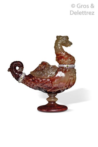 Émile GALLÉ (1846-1904) «?Dragon héraldique?»

Exceptionnelle sculpture formant pot...