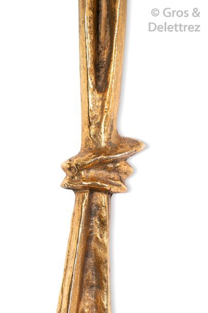 Félix AGOSTINI (1912-1974) Paire d’appliques modèle «?Amour Ardent?» en bronze doré.

Signées...