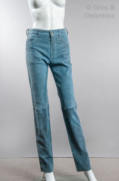 JITROIS Pantalon en cuir agneau suédé vieilli bleu jean, deux poches. T.38. 