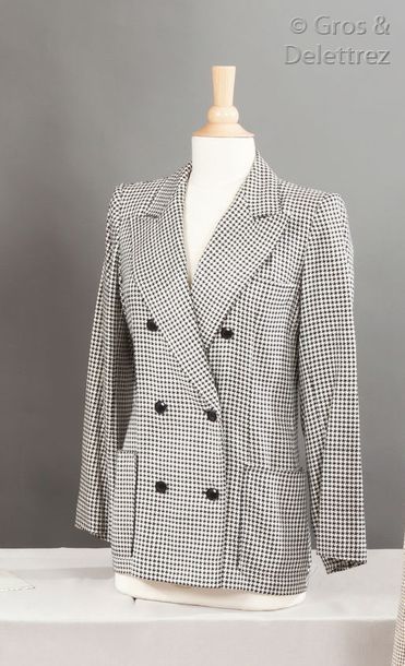 Saint LAURENT rive gauche circa 1968/1969 Blazer en laine et soie pied de coq noir...