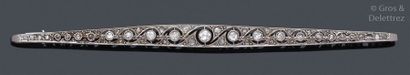 null Broche «Barrette» en platine, ornée de diamants de taille ancienne et diamants...