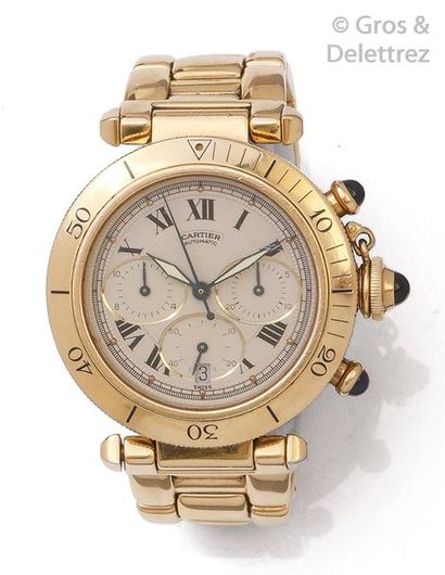 CARTIER «Pasha» Ref. 2111-1 - Montre bracelet avec boîtier en or jaune 18K. Cadran...