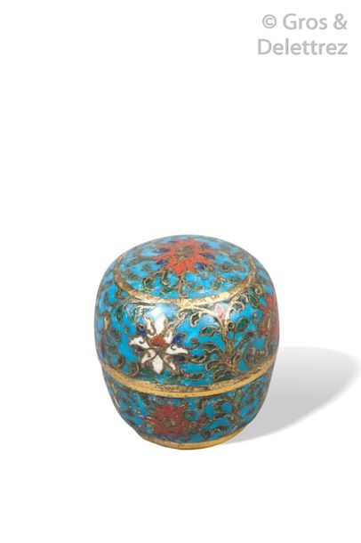 Chine, début XVIe siècle Petite boite couverte...