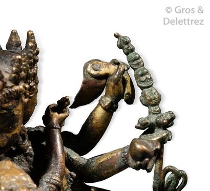 null Népal, XVe siècle	

Statue en bronze doré, représentant Chakra-Samvara avec...