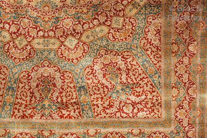 null Exceptionnel tapis Ghoum en soie sur fondation de soie


Exceptional Ghom carpet...