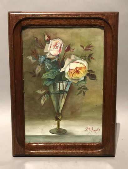 École du XXe siècle Bouquet de roses dans un verre sur un entablement.

Gouache et...