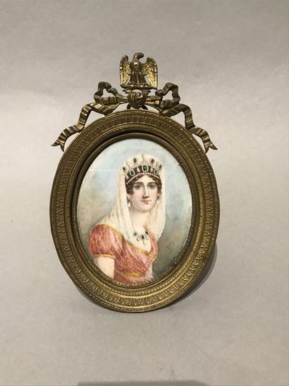 École Française du XIXe siècle Portrait de femme à la parure d'émeraudes et diamants.

Miniature...