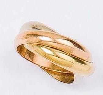 CARTIER «Trinity» Bague trois anneaux en or de trois couleurs. Signée Cartier et...