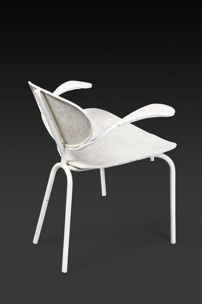 Mathieu MATÉGOT (1910-2001) Rare suite de quatre fauteuils modèle «Nagasaki» en tôle...