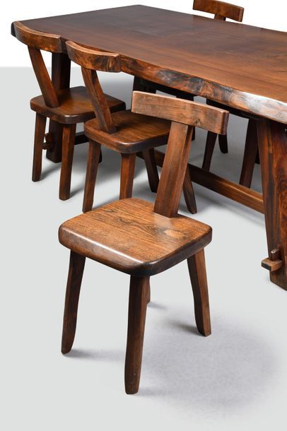 Olavi HÄNNINEN (1920-1992) Mobilier de salle à manger comprenant une table et six...