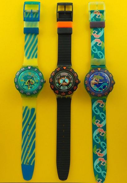 null SWATCH, lot de 3 montres de plongée comprenant les modèles suivants :

-Swordfish...