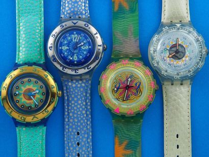 null SWATCH, lot de 4 montres de plongée comprenant les modèles suivants :

-En vague...