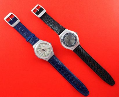 null SWATCH, lot de 2 montres comprenant les modèles suivants :

-Crew Cut (en aluminium)...