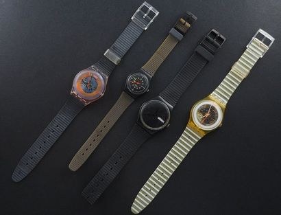 null SWATCH, lot de 4 montres comprenant les modèles suivants :

-Dark Vader (Bracelet...