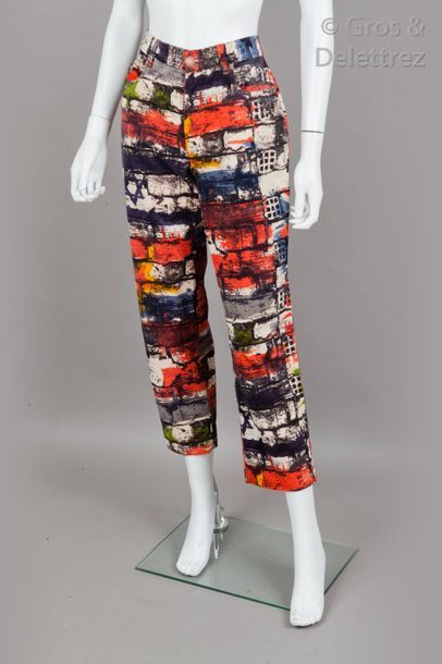 GAULTIER Jean ‘s circa 2000 Pantalon droit en velours imprimé multicolore. Griffé...