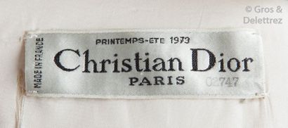Christian DIOR Haute Couture n°02747 Printemps-Eté 1973 Manteau en lainage écru à...