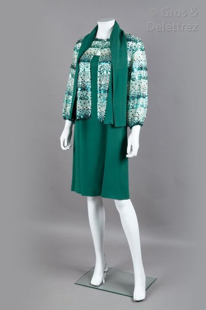 Christian DIOR Boutique circa 1970 Robe à bretelles à décolleté carré en crêpe vert...