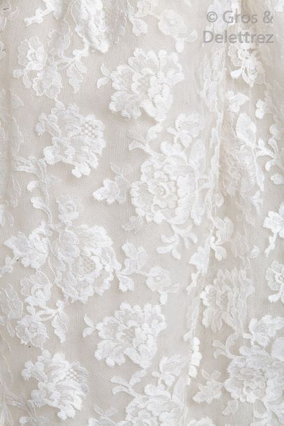 Jean PATOU Haute Couture circa 1955 Magnifique robe de mariée en dentelle blanche,...