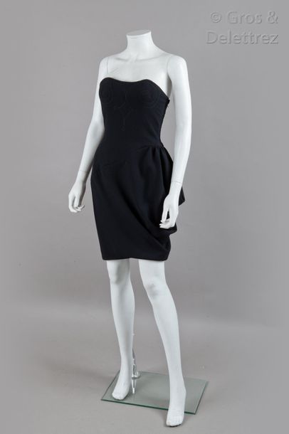 LANVIN Haute Couture n°3703/CBM circa 1980 Robe de petit diner, haut bustier à poitrine...