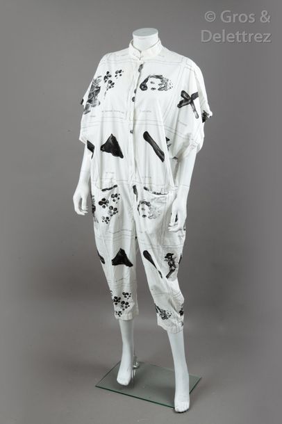 Elisabeth de SENNEVILLE Printemps/Eté 1985. Combinaison pantalon large en popeline...