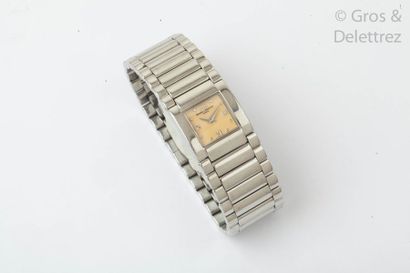 null BAUME - MERCIER - Bracelet-montre de dame en acier, cadran crème, mouvement...