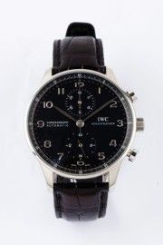 null I.W.C - Portugaise -Beau chronographe bracelet en acier. Boîtier rond. Cadran...