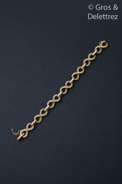 null VAN CLEEF & ARPELS - Bracelet articulé en or jaune à maillons marine torsadé....