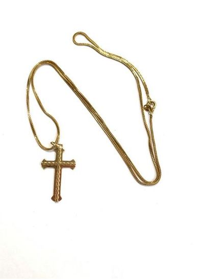null NECK CHAIN holding a gold CROSS pendant (750). 
 Weight: 9.3 g.