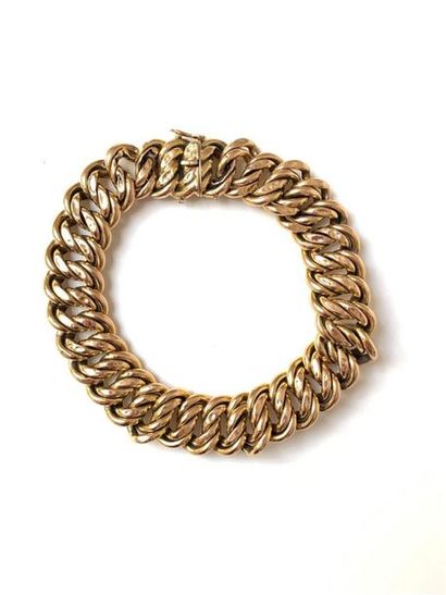 null BRACELET en or (750) à maille américaine. Fermoir à cliquet et huit de sécurité
Poids:...