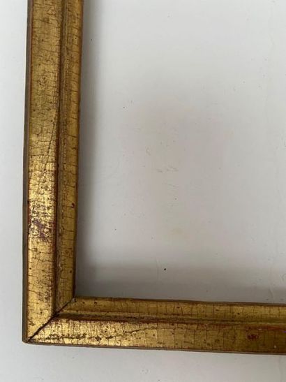 null BAGUETTE en bois mouluré et doré à profil plat. 
Epoque Louis XVI
22,5 x 16,5...