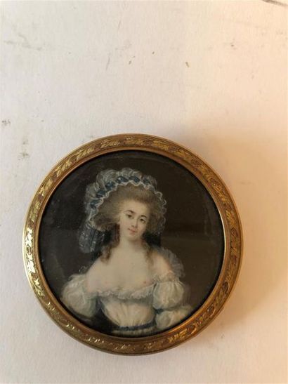 null Ecole FRANCAISE du XVIIIème siècle
Portrait de jeune femme au sein dévoilé
Miniature...