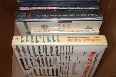 null Ensemble de seize livres concernant l'aviation ancienne