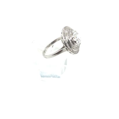 null BAGUE en platine (750) ornée d'un diamant rond taille ancienne en serti griffe,...