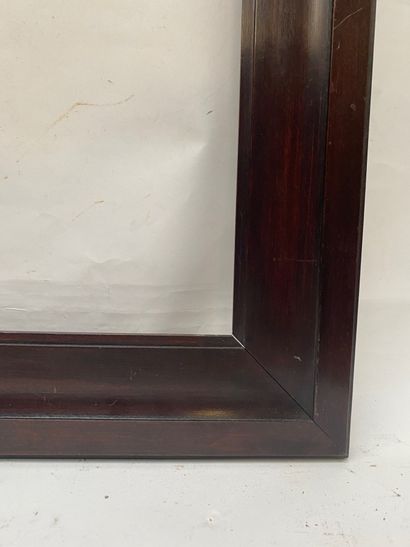 null Moulded and stained wood frame with wide flat surface 

Early 20th century 

78.5...