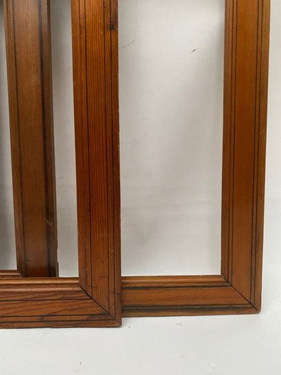 null Four FRAMES in pitchpin underlined with blackened wood fillets

Late 19th century...