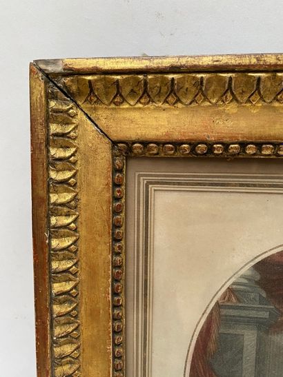 null Carved and gilded wood frame with rais-de-coeur decoration and a frieze of pearls...