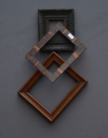 null Set of 3 FRAMES in moulded, carved or veneered wood, (accidents), early 20th...