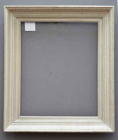 null Pair of frames called Montparnasse in moulded wood with white rechampi.

circa...