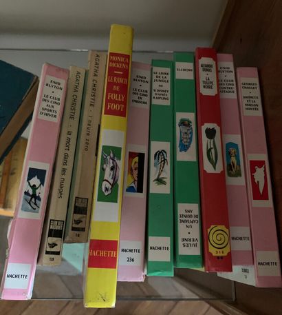 null Lot de livres d'enfant dont:

BD, bibliothèque rose et bibliothèque verte, Les...