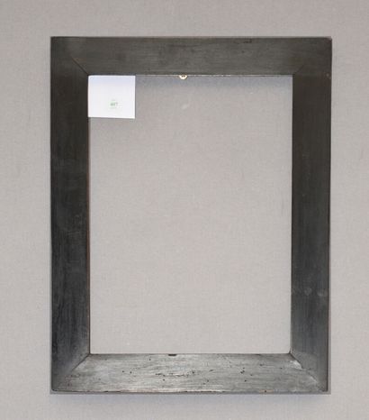 null BAGUETTE plate en bois noirci

XIXième siècle

34 x 25 x 5 cm