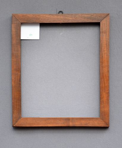 null CADRE en noyer à profil plat

XIXème siècle

31 x 25 x 3 cm